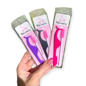 Pinza para pestañas + cepillo