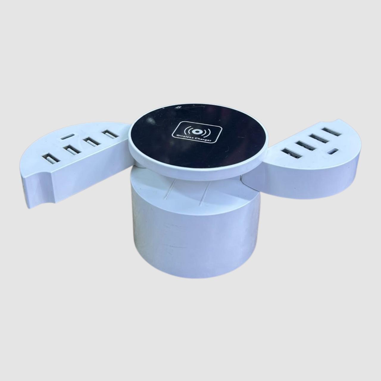 Conector Múltiple con Carga Inalámbrica