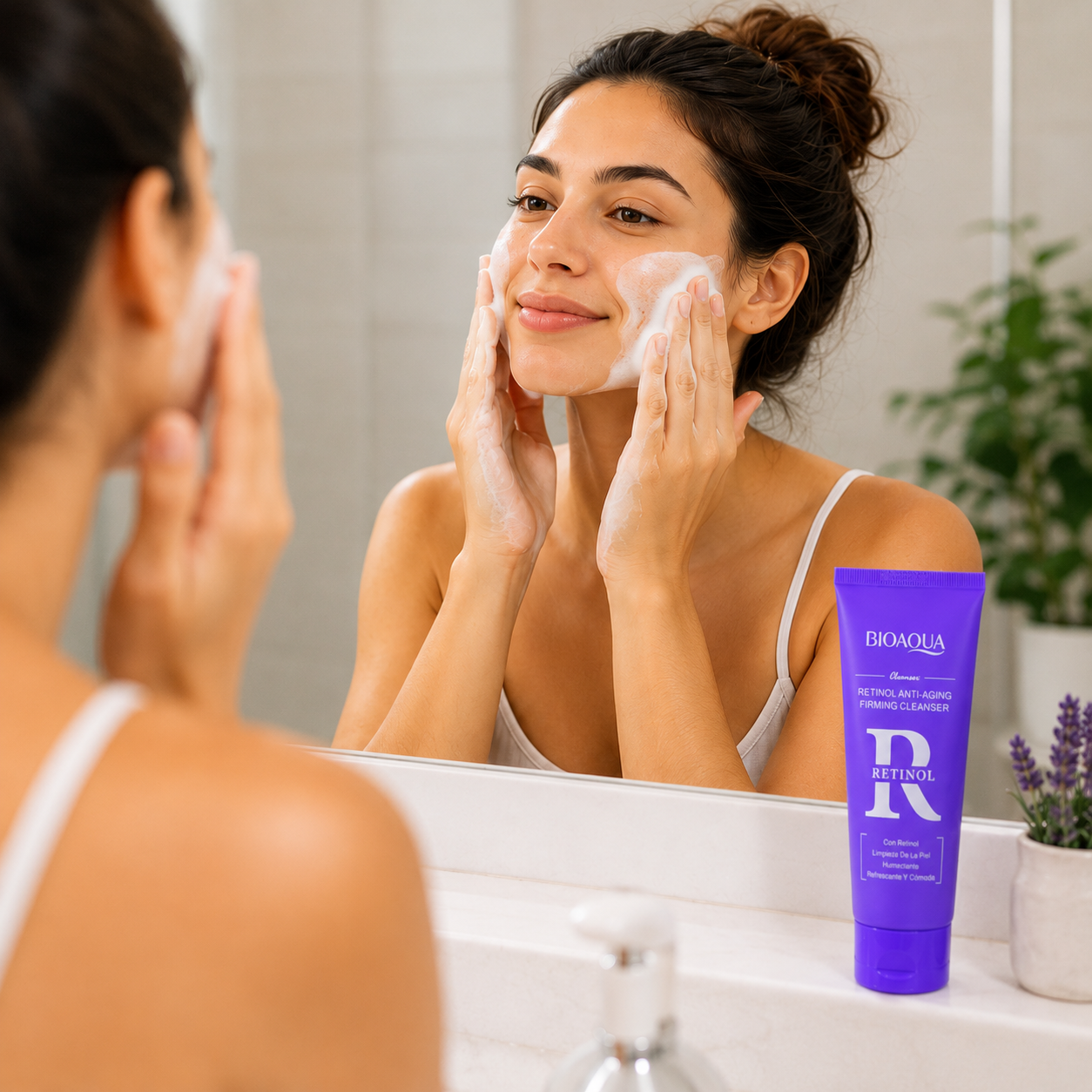 Limpiador Facial Reafirmante Antiedad Bioaqua Retinol 100 g